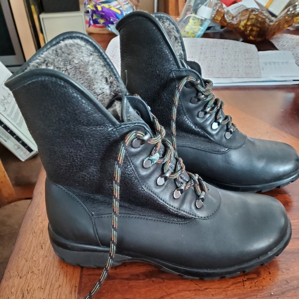 Canada Toe Warmers Harbor Boots Size 10 NEW